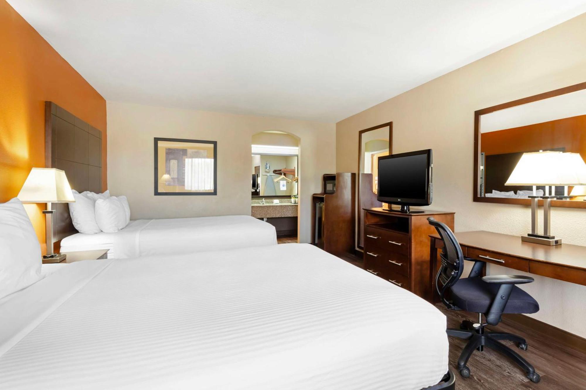 Best Western Inn & Suites New Braunfels Exteriör bild